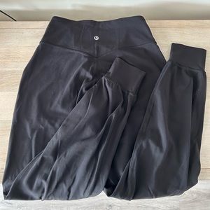 Lululemon Align High Rise jogger pant- color black size 6